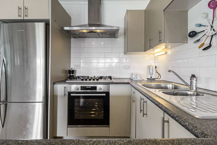 64 Wharf Road Ostend_16