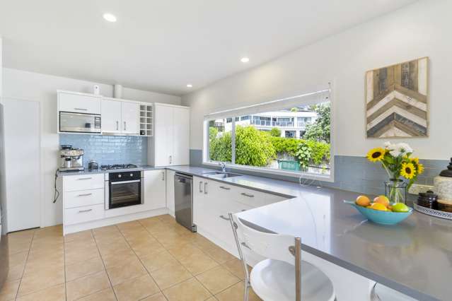 7 Glenelg Road Red Beach_4