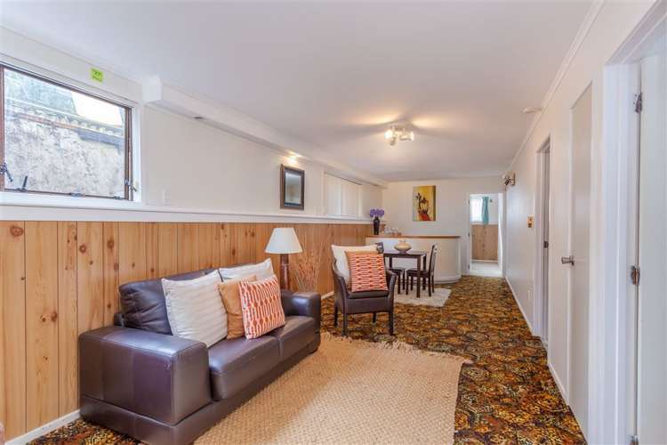 61 Solar Road Glen Eden_13