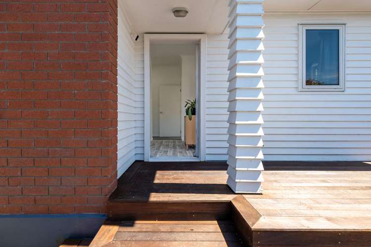 34 Achilles Street Burwood_18