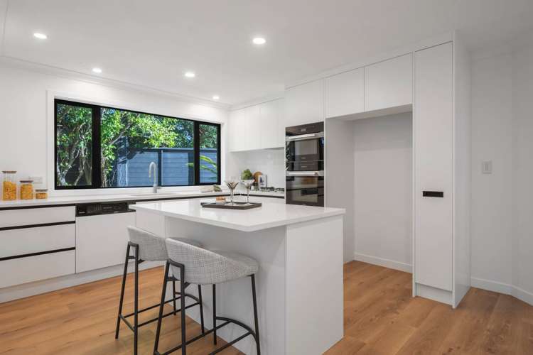 35 Churchouse Road Greenhithe_5