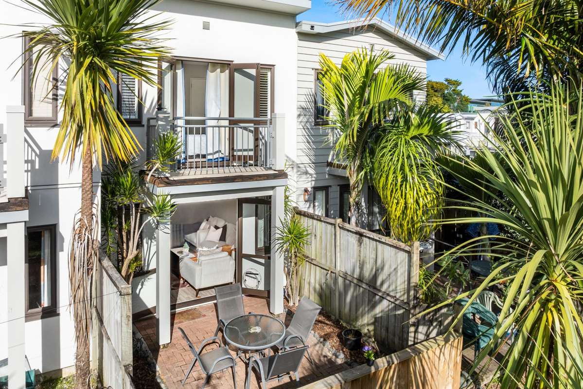 25/92 Bush Road_5