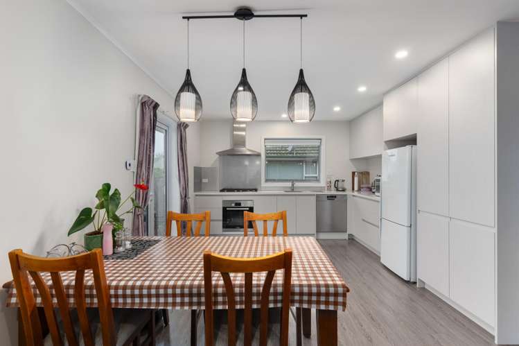 8 Haslett Place Upper Riccarton_1