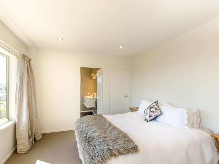 27 Botanical Heights Drive Waipahihi_11