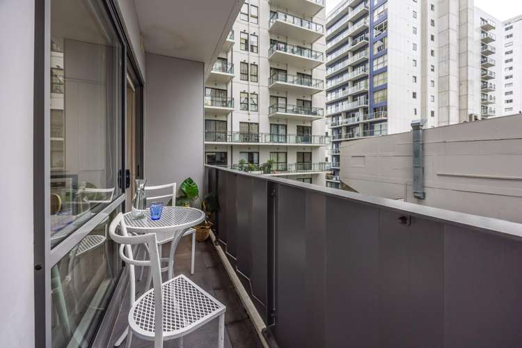 307/17 Vogel Lane Auckland Central_9