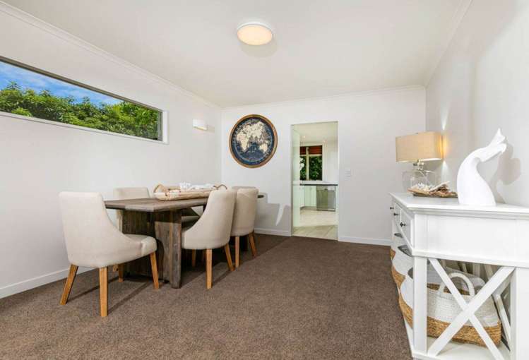 71a Cliff Road Torbay_9