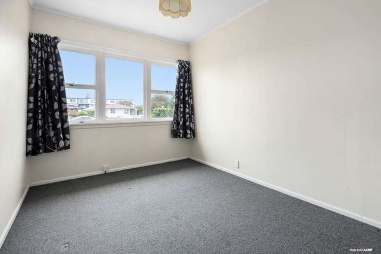 15 Te Kanawa Crescent Henderson_13