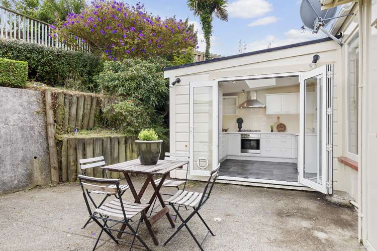 8 Mertoun Terrace Highbury_11