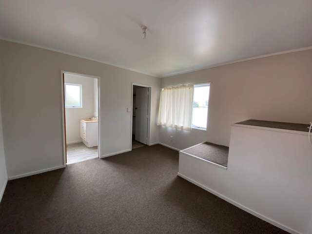 243 Portage Road Papatoetoe_4