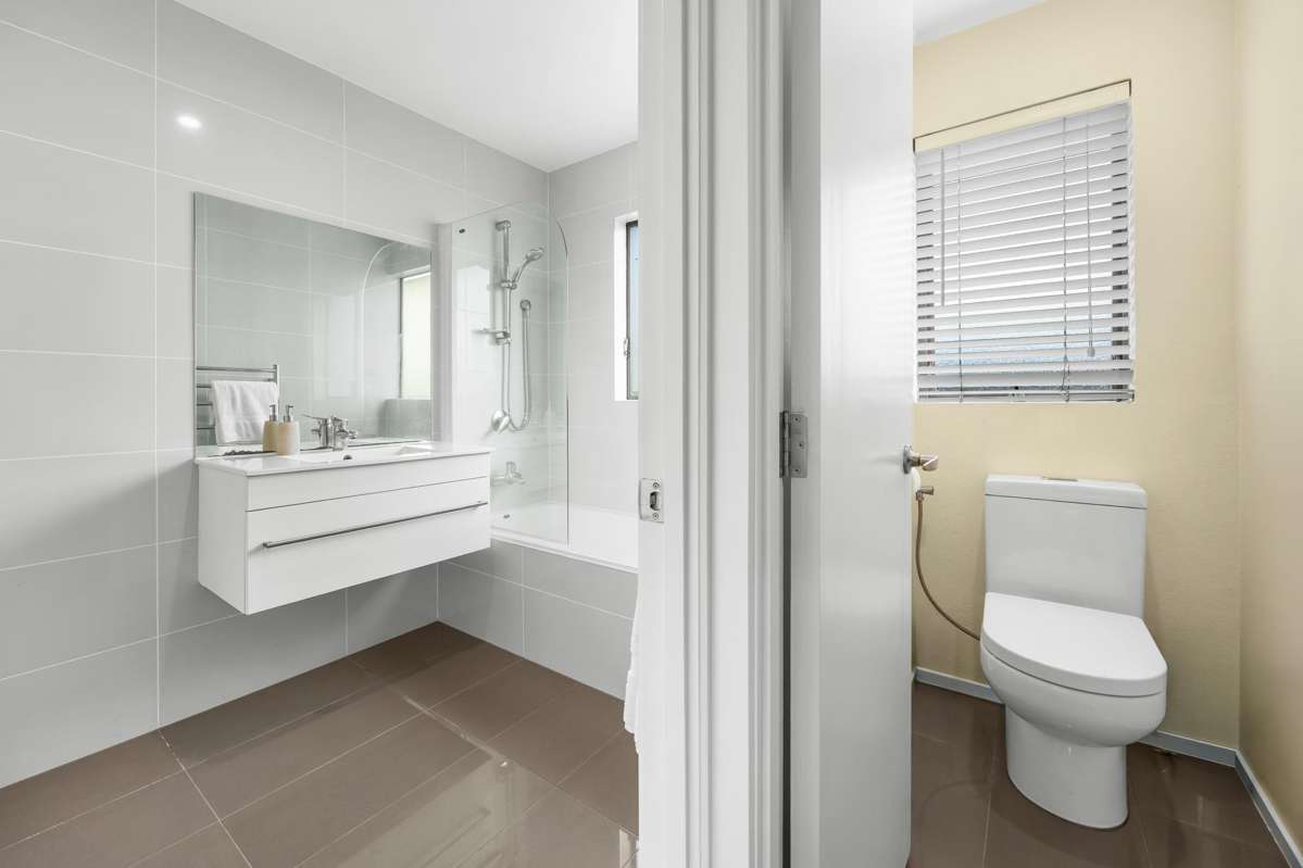 2/14 Longford Street_3