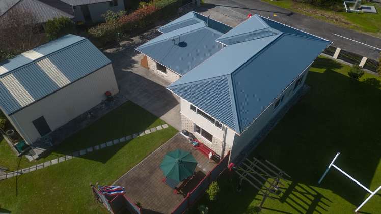 120 Coulson Road Paroa_27