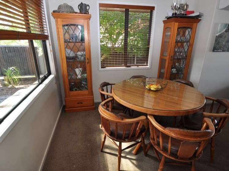 6 Crown Reef Pauanui_11