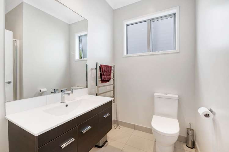 13 Cape Cod Drive Gulf Harbour_17