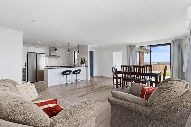 8 Waitihi Way 2612_6