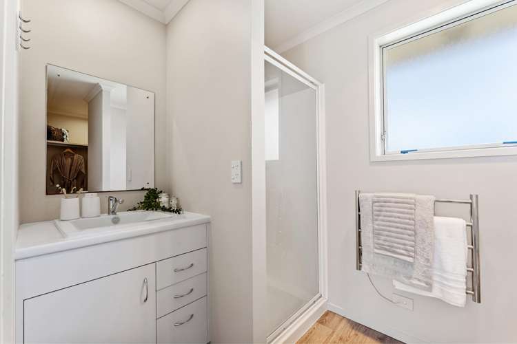 44 Alec Craig Way Gulf Harbour_10