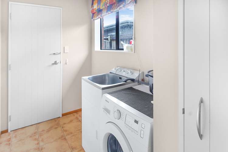 7 Kirk Close Rototuna_15