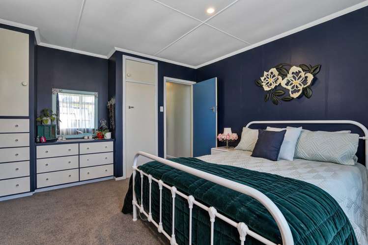 29 Hamlet Street Stratford_3