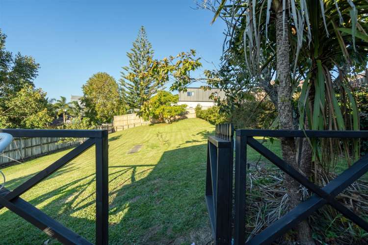 67 Mcleod Road Te Atatu South_25