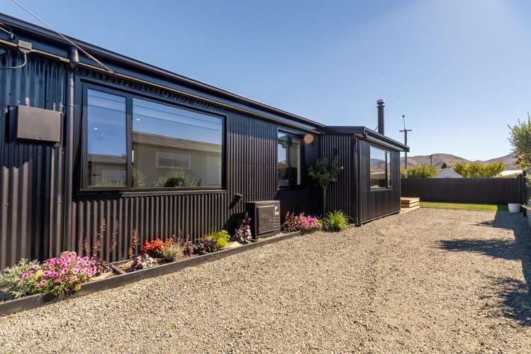 32 Tasman Road Otematata_16