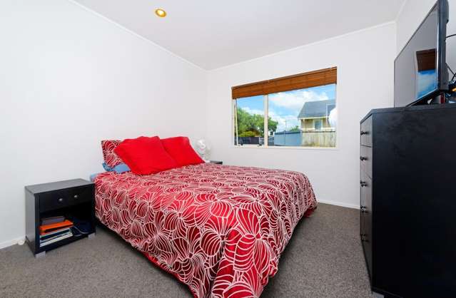 13a Flanshaw Road Te Atatu South_3