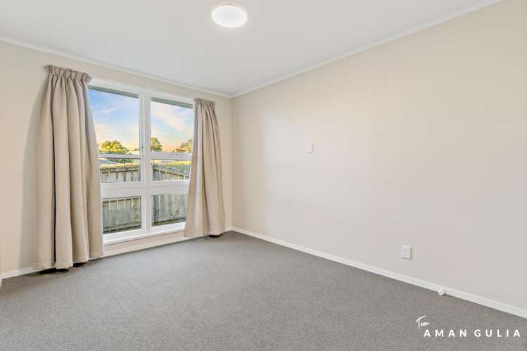 20 Grandison Crescent New Lynn_26