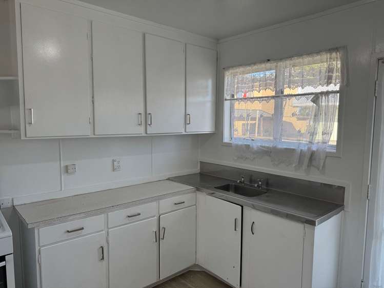 1/94 Beaumonts Way Manurewa_2