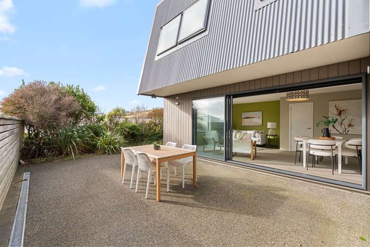 17 Lacebark Lane Woodridge_2