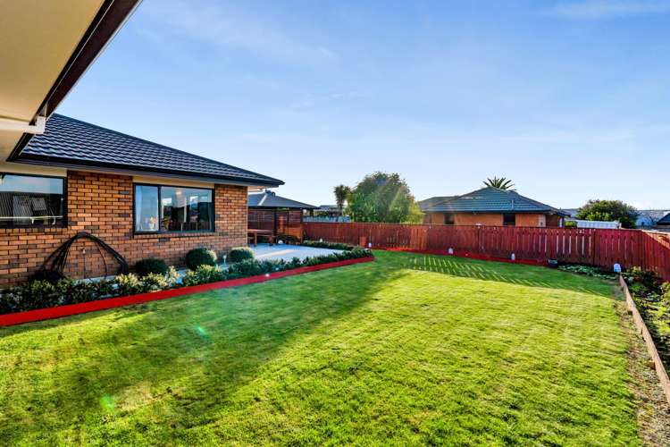 5d James Drive Bell Block_18