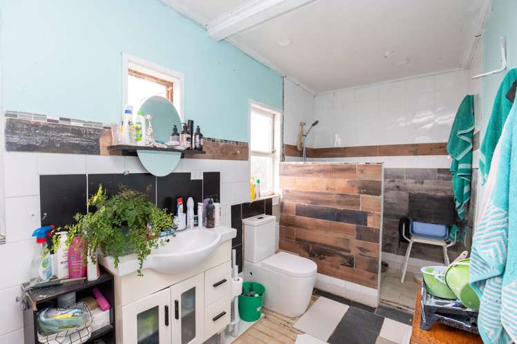 1 Miro Street Kerepehi_11