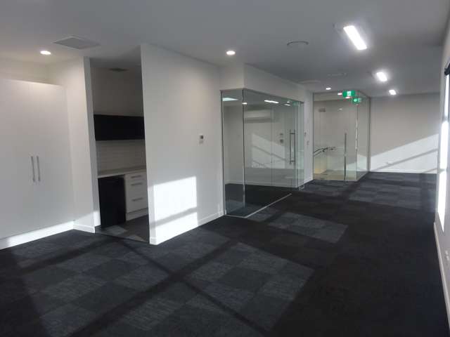 Office 2 235 Kilmore Street City Centre_3