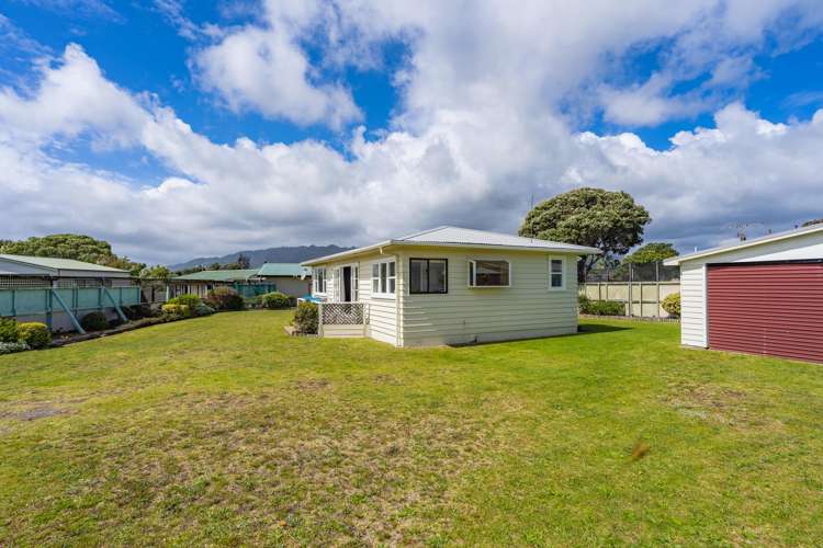 11 Adrian Grove Waikanae Beach_18