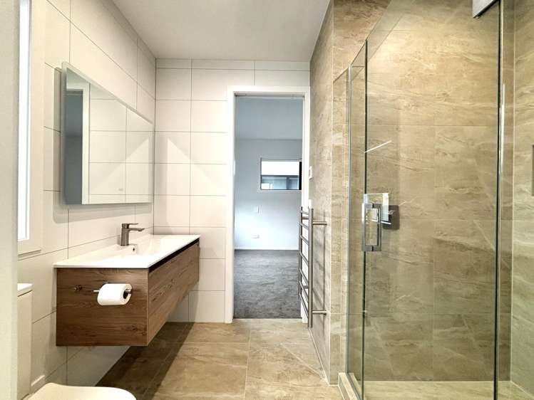 2/6 Sorrel Crescent Bucklands Beach_19