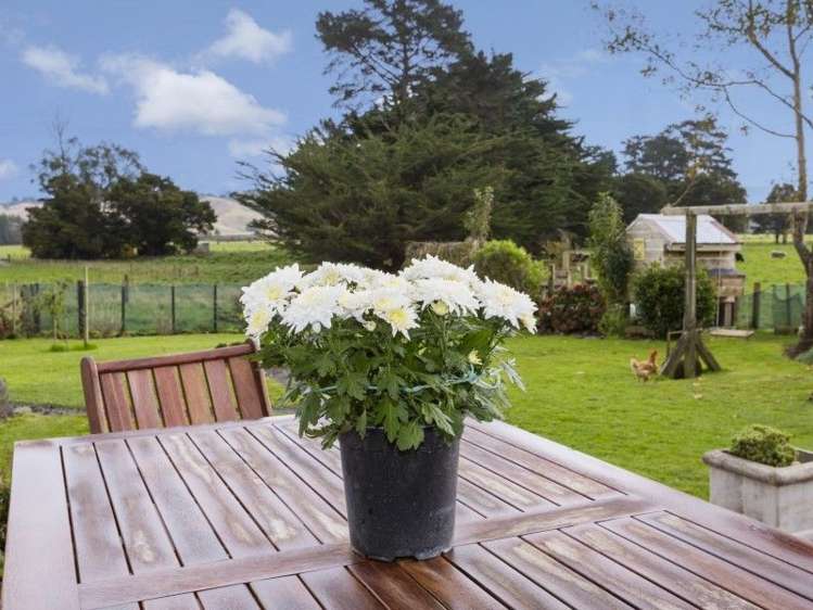 76 Whitemans Valley Road Whitemans Valley_17