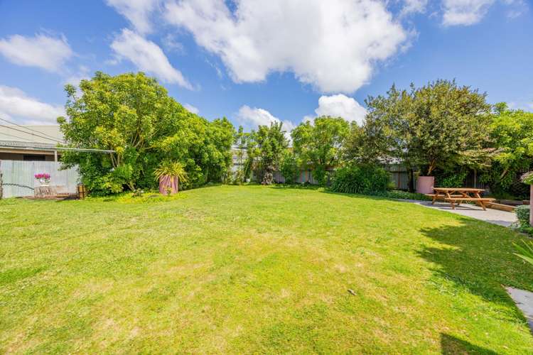 504 Avenue Road West Hastings_19