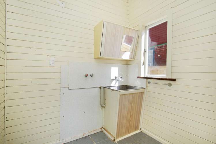 13 Rodney Street Waiwhetu_11