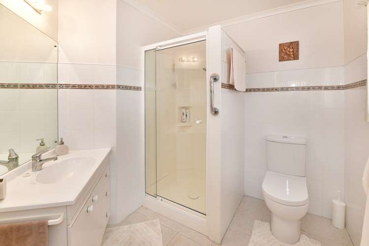 15 Kath Hopper Drive Orewa_12