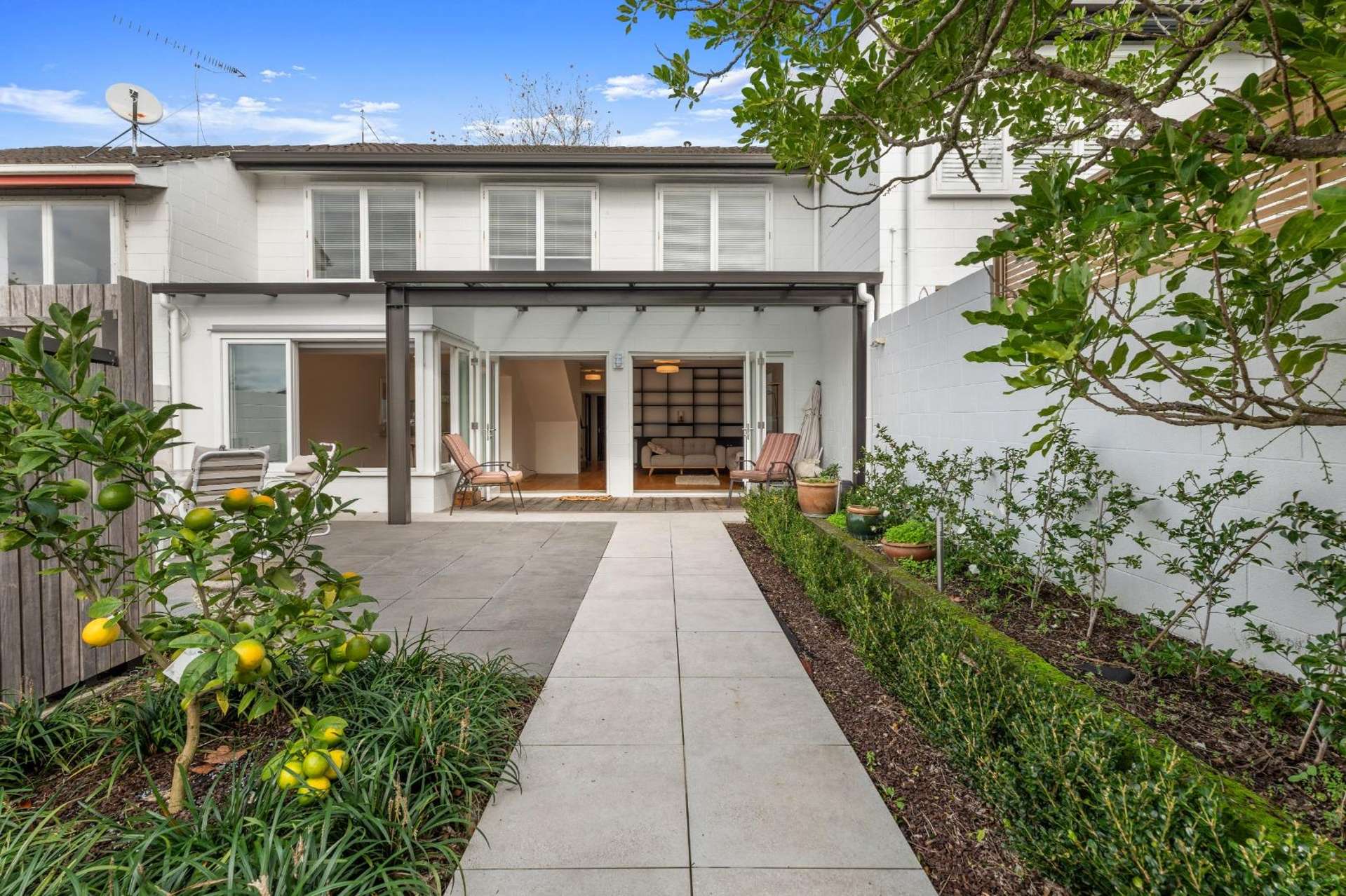 139 Wellington Street 1664_0