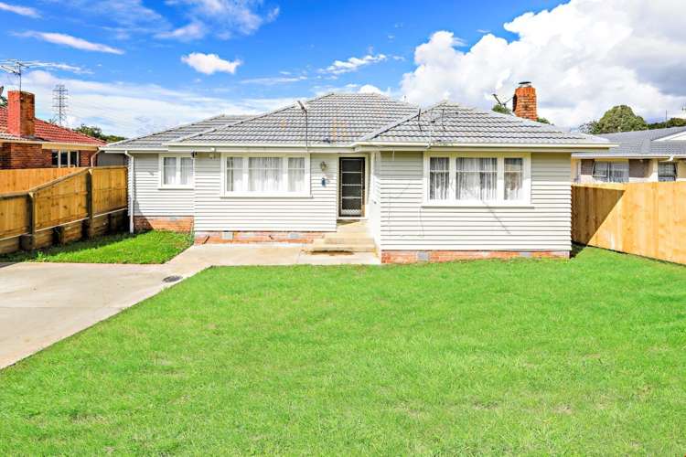 24 Earlsworth Road Mangere East_5