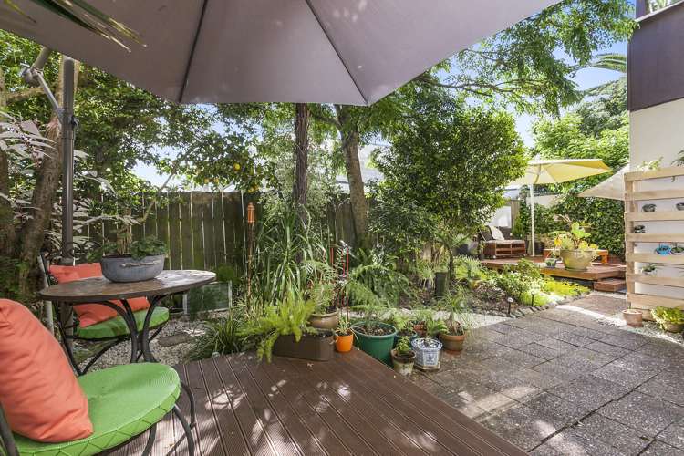 2/46 Seabrook Avenue New Lynn_1