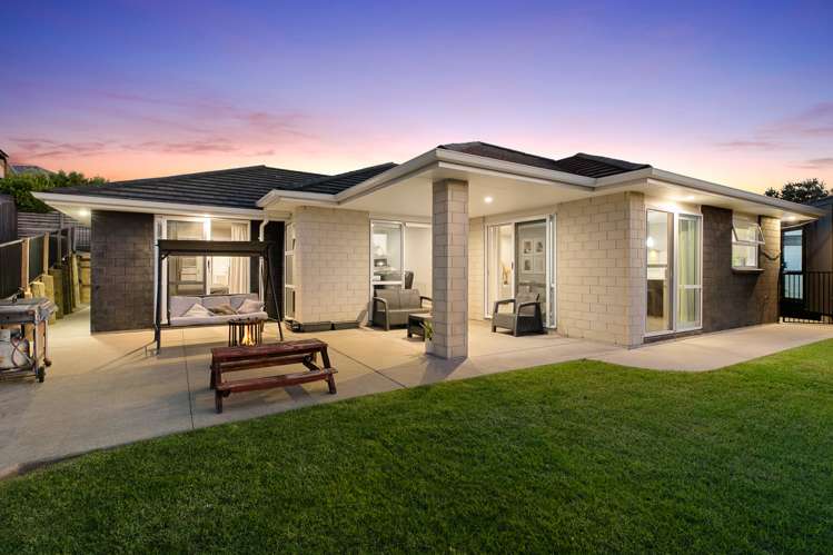 11 Caldera Close Pyes Pa_13