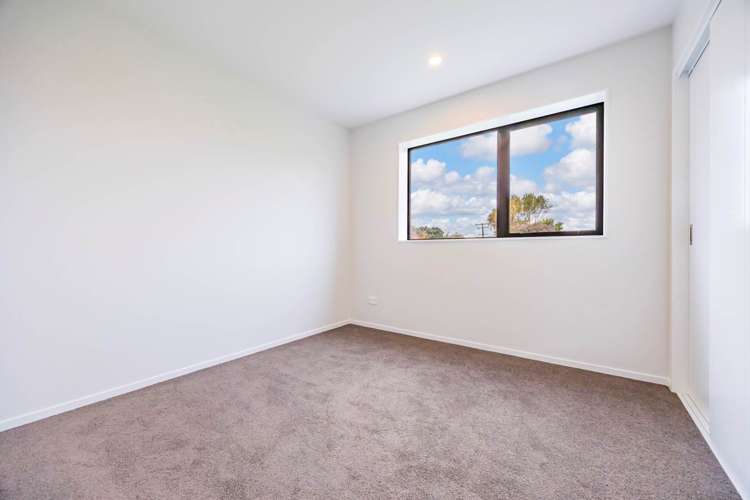 2/21 Peachgrove Road Te Atatu Peninsula_7
