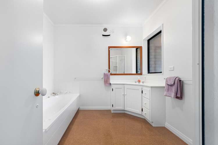 55 Kings Avenue Matua_10