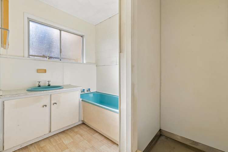 1/30 Ridgemount Rise Mangere Bridge_14