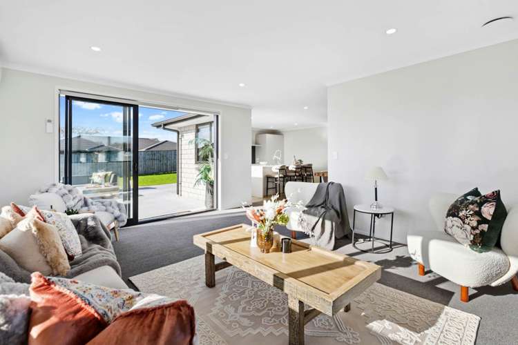 24 Chardonnay Way_3