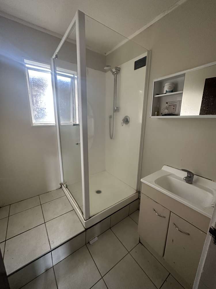 2/60b Swanson Road Henderson_9