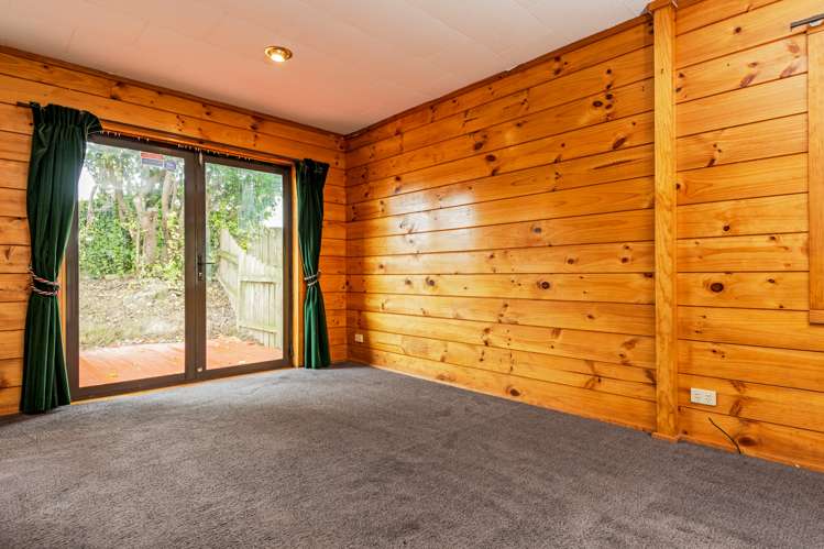 134 John F Kennedy Drive Milson_9