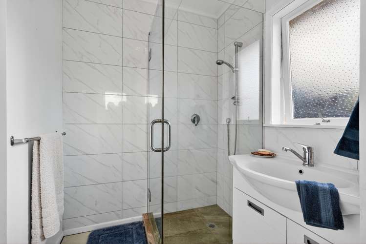1/2 Tye Road Hillcrest_18
