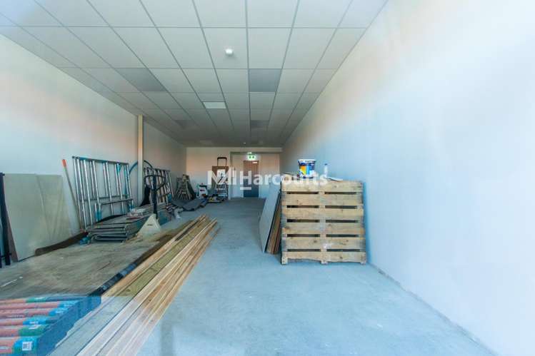 Shop 8/1 Henry Taylor Rise Milldale_3