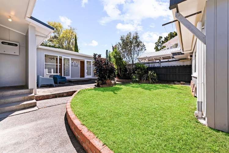 30 Sunray Avenue Titirangi_25