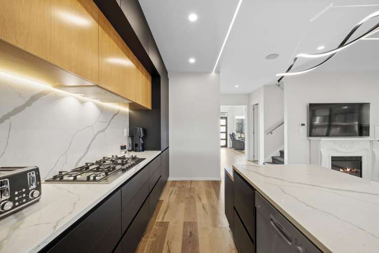 13 Downpatrick Drive Flat Bush_4